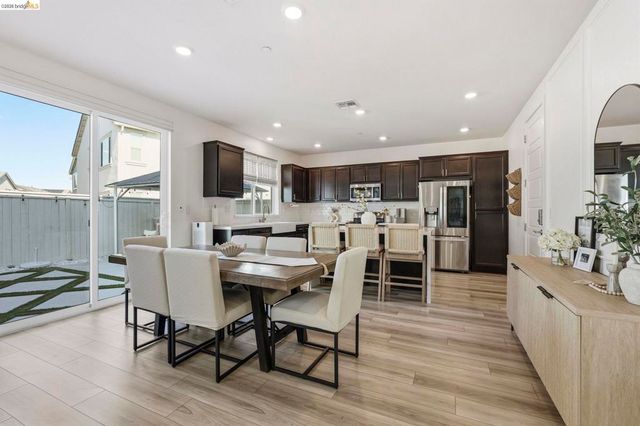 15929 Testarossa St, Lathrop, CA 95330