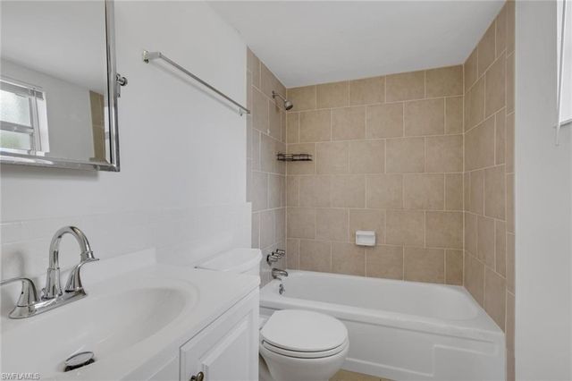 2828 Jackson ST C5, Fort Myers, FL 33901