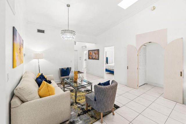 9707 Harbour Lake Circle, Boynton Beach, FL 33437