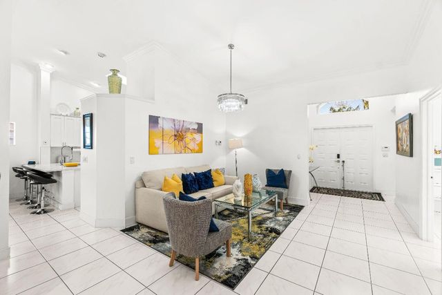 9707 Harbour Lake Circle, Boynton Beach, FL 33437