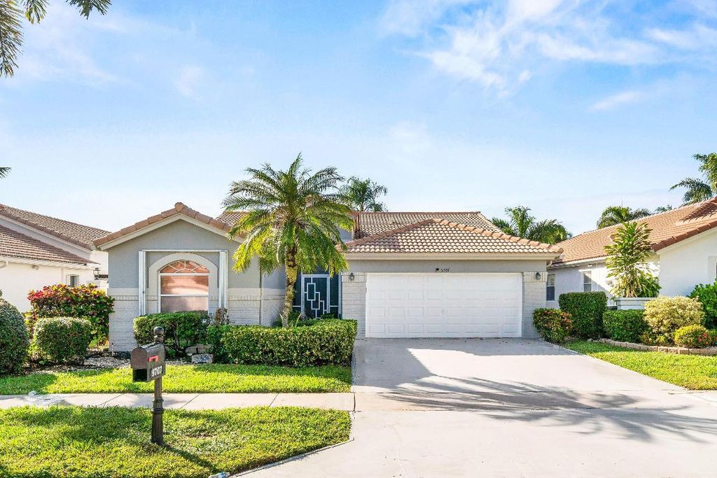 9707 Harbour Lake Circle, Boynton Beach, FL 33437