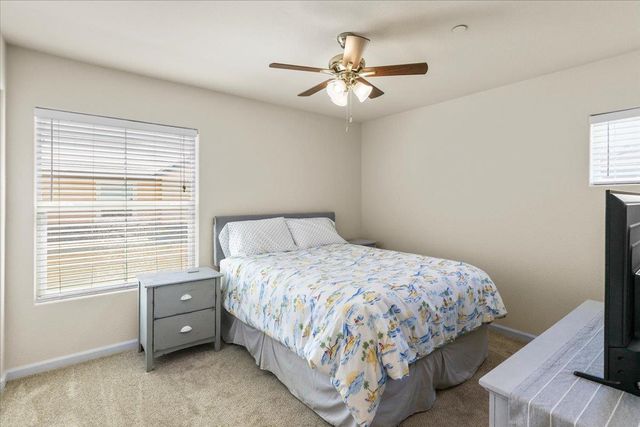 401 Blossom Rock Ln, Folsom, CA 95630