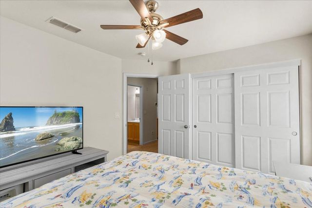 401 Blossom Rock Ln, Folsom, CA 95630