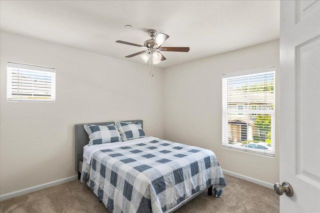 401 Blossom Rock Ln, Folsom, CA 95630