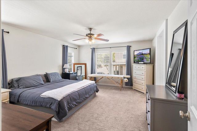 401 Blossom Rock Ln, Folsom, CA 95630
