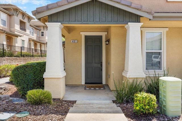 401 Blossom Rock Ln, Folsom, CA 95630
