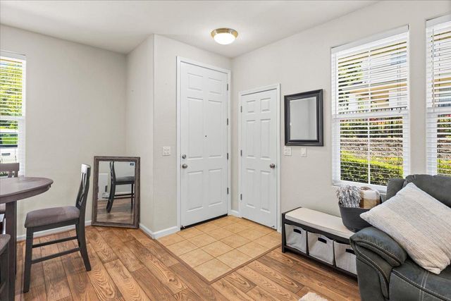 401 Blossom Rock Ln, Folsom, CA 95630