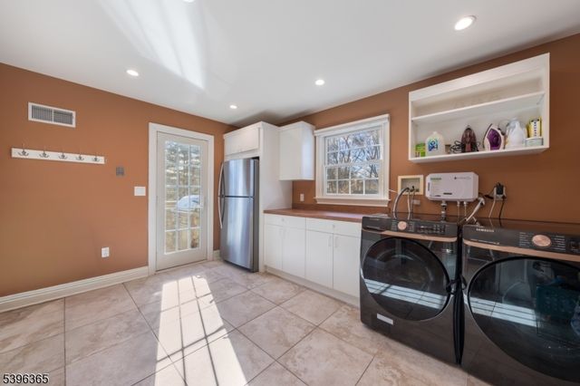 15 Ditzel Farm Ct, Scotch Plains Twp., NJ 07076