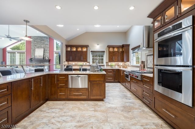 15 Ditzel Farm Ct, Scotch Plains Twp., NJ 07076