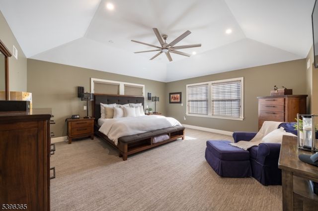 15 Ditzel Farm Ct, Scotch Plains Twp., NJ 07076