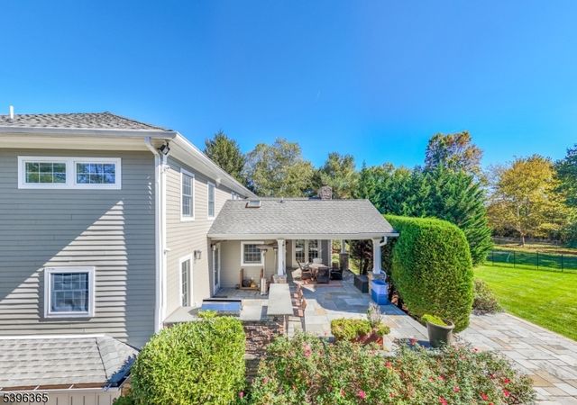 15 Ditzel Farm Ct, Scotch Plains Twp., NJ 07076