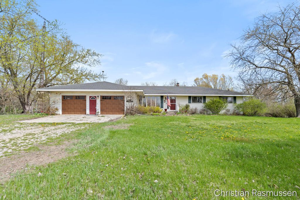 7208 W Dickerson Lake Road, Pine Twp, MI 48838