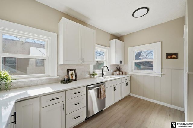 1421 N 40th Street, Lincoln, NE 68503