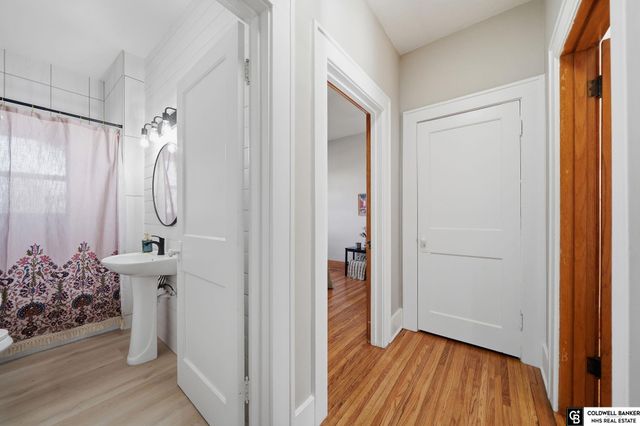 1421 N 40th Street, Lincoln, NE 68503