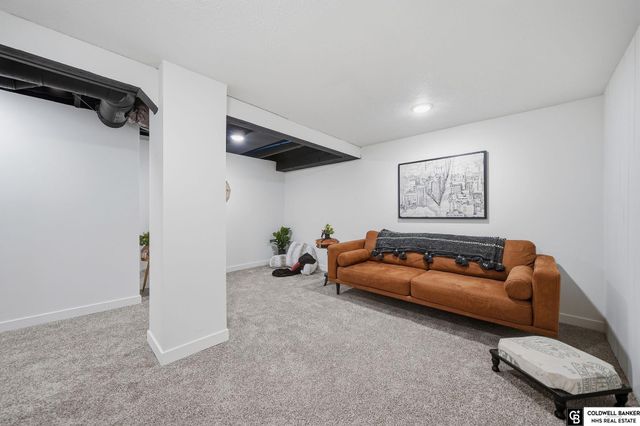 1421 N 40th Street, Lincoln, NE 68503