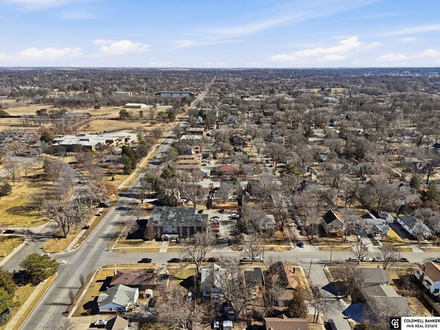 1421 N 40th Street, Lincoln, NE 68503