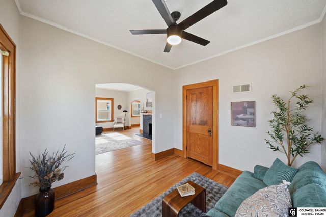 1421 N 40th Street, Lincoln, NE 68503