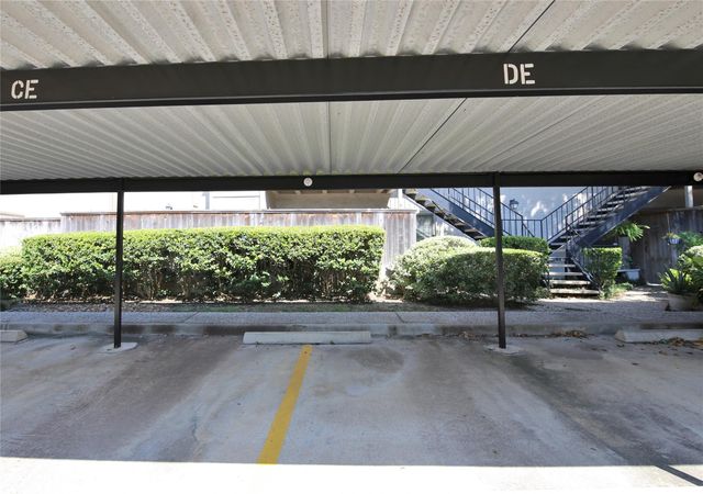 5711 Sugar Hill 95, Houston, TX 77057