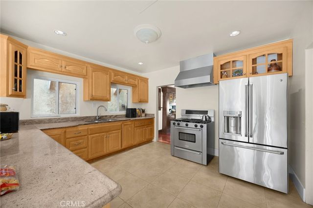 552 S St Louis, Los Angeles, CA 90033