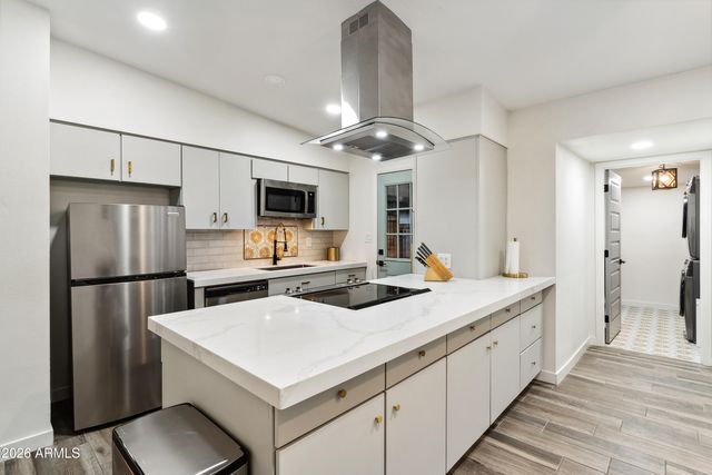 1249 E BISHOP Drive, Tempe, AZ 85282