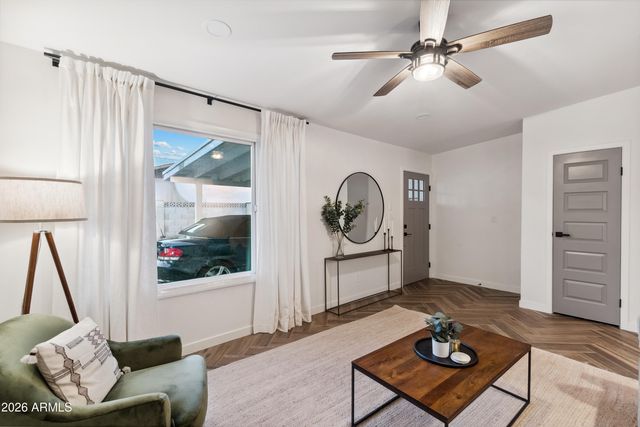 1249 E BISHOP Drive, Tempe, AZ 85282