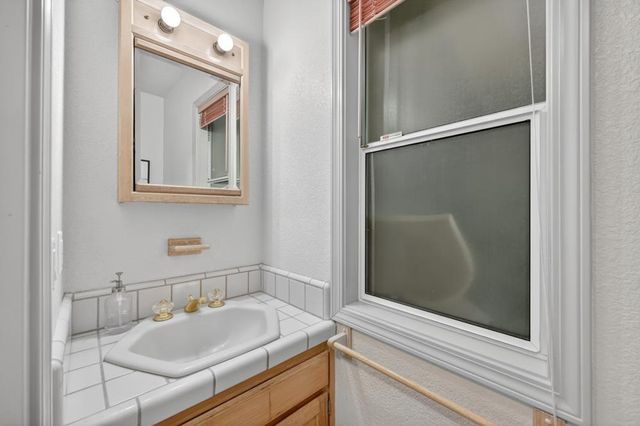 2566 Westville Trl, Cool, CA 95614