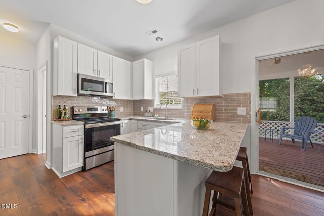 1009 Starkland Way, Holly Springs, NC 27540