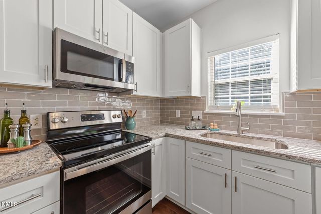 1009 Starkland Way, Holly Springs, NC 27540