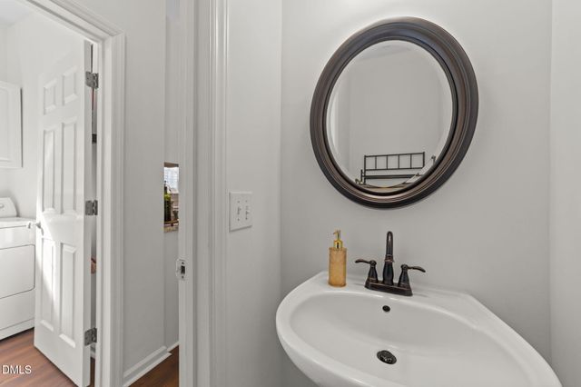 1009 Starkland Way, Holly Springs, NC 27540