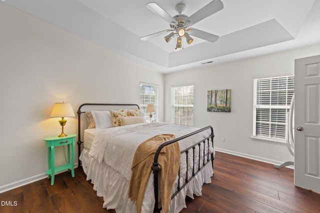 1009 Starkland Way, Holly Springs, NC 27540