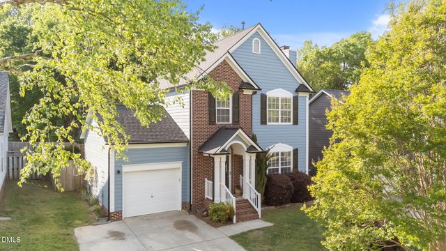 1009 Starkland Way, Holly Springs, NC 27540