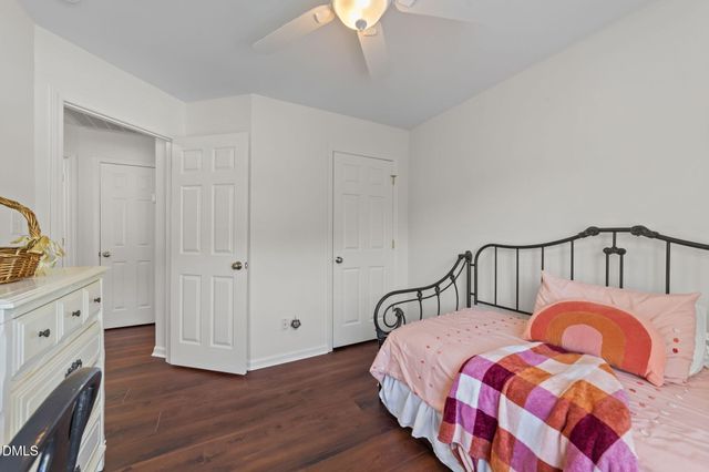 1009 Starkland Way, Holly Springs, NC 27540