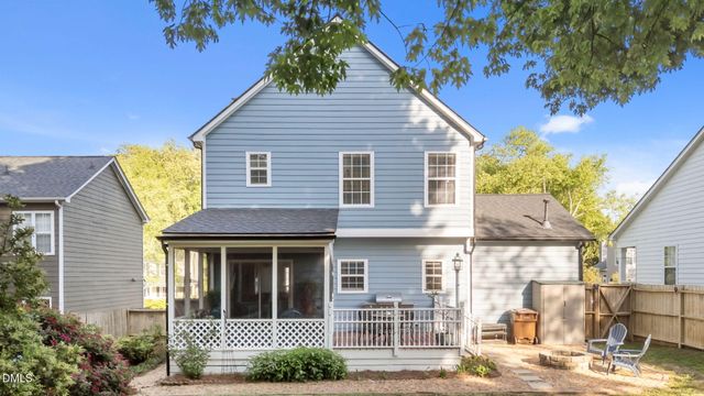 1009 Starkland Way, Holly Springs, NC 27540