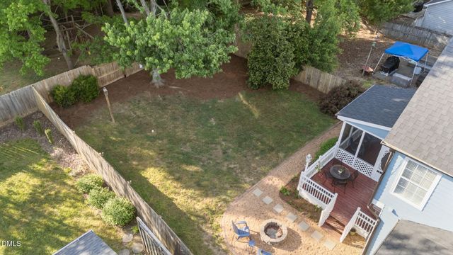 1009 Starkland Way, Holly Springs, NC 27540