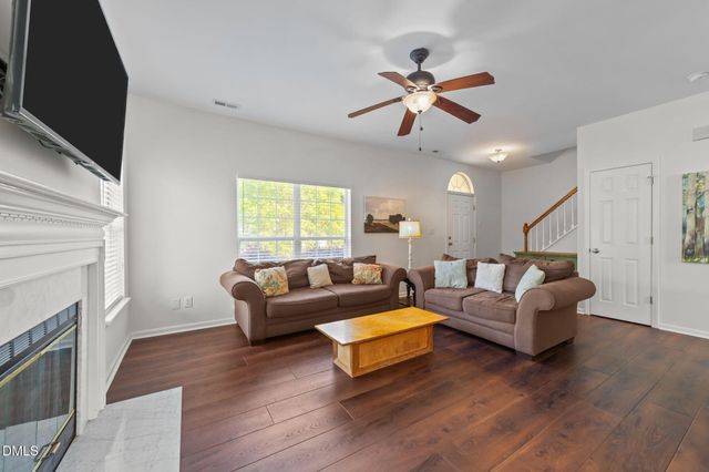 1009 Starkland Way, Holly Springs, NC 27540