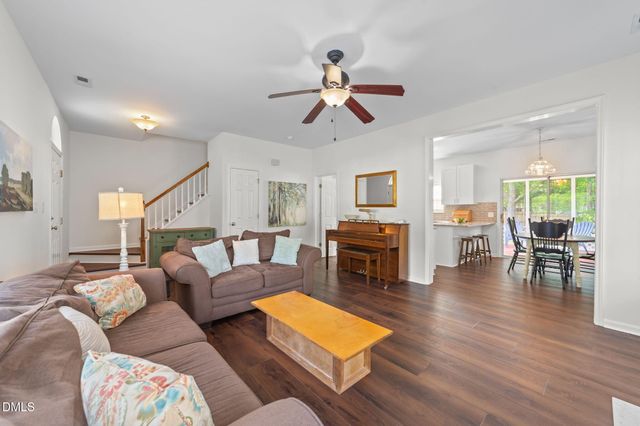 1009 Starkland Way, Holly Springs, NC 27540