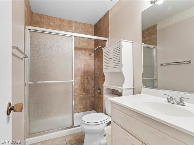310 Greenbriar Townhouse Way, Las Vegas, NV 89121