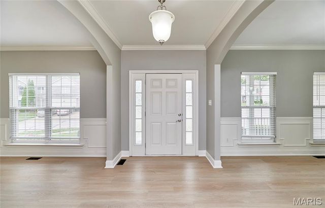 987 Bentley Park Circles, O'fallon, MO 63368