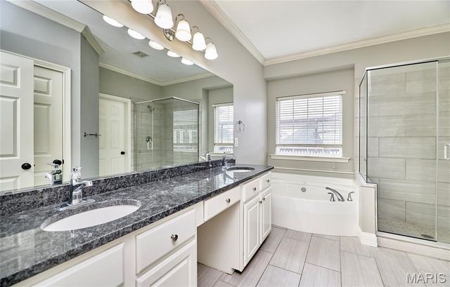 987 Bentley Park Circles, O'fallon, MO 63368