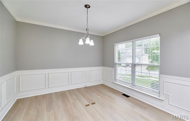 987 Bentley Park Circles, O'fallon, MO 63368