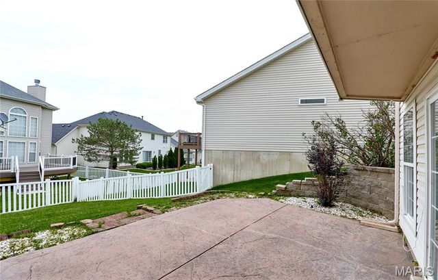 987 Bentley Park Circles, O'fallon, MO 63368