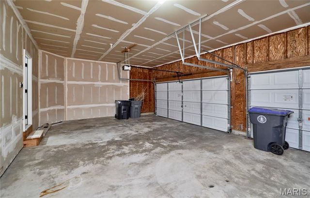 987 Bentley Park Circles, O'fallon, MO 63368