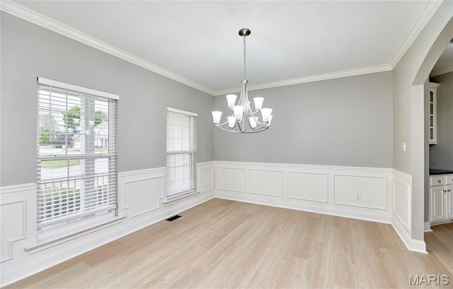 987 Bentley Park Circles, O'fallon, MO 63368