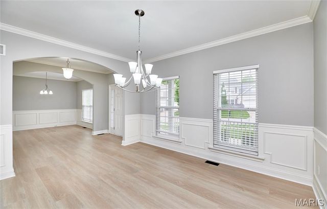 987 Bentley Park Circles, O'fallon, MO 63368