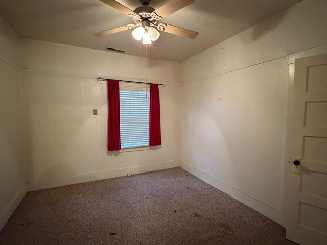 1223 Poplar St, Oakdale, CA 95361