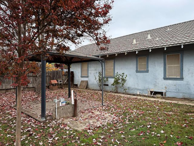 1223 Poplar St, Oakdale, CA 95361