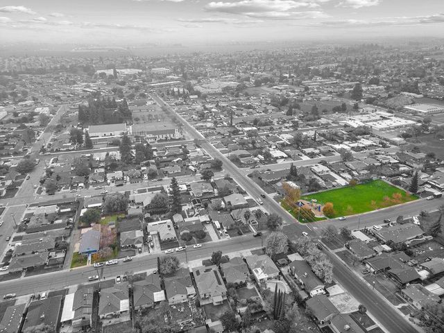 1223 Poplar St, Oakdale, CA 95361