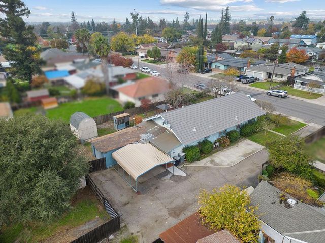 1223 Poplar St, Oakdale, CA 95361