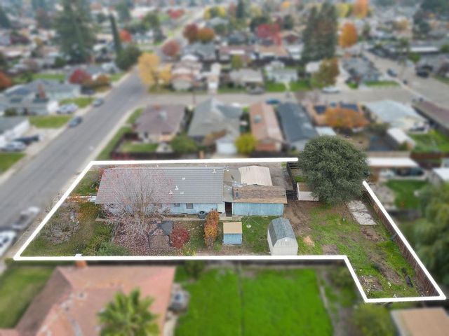 1223 Poplar St, Oakdale, CA 95361