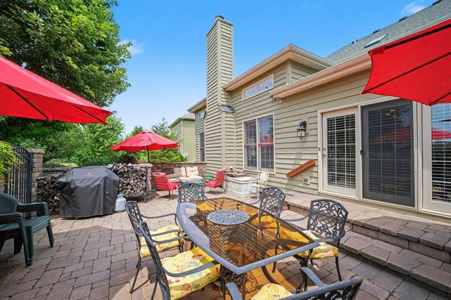 430 Pheasant Hill Drive, North Aurora, IL 60542